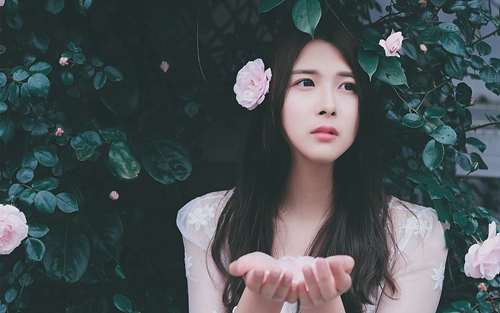 　　我們的紀念゜的表白女生